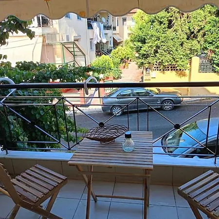 Ef-xaris Lejlighed Peraía