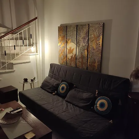 Ef-xaris Apartment *