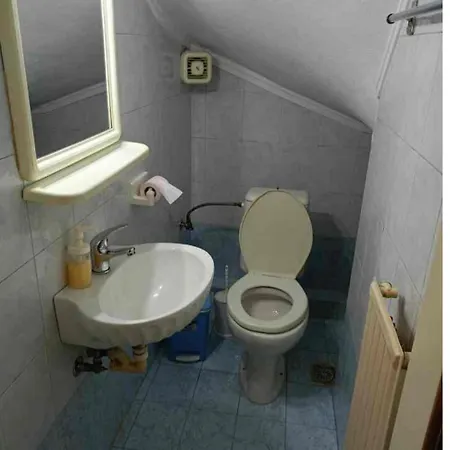 Ef-xaris Apartman Peraía